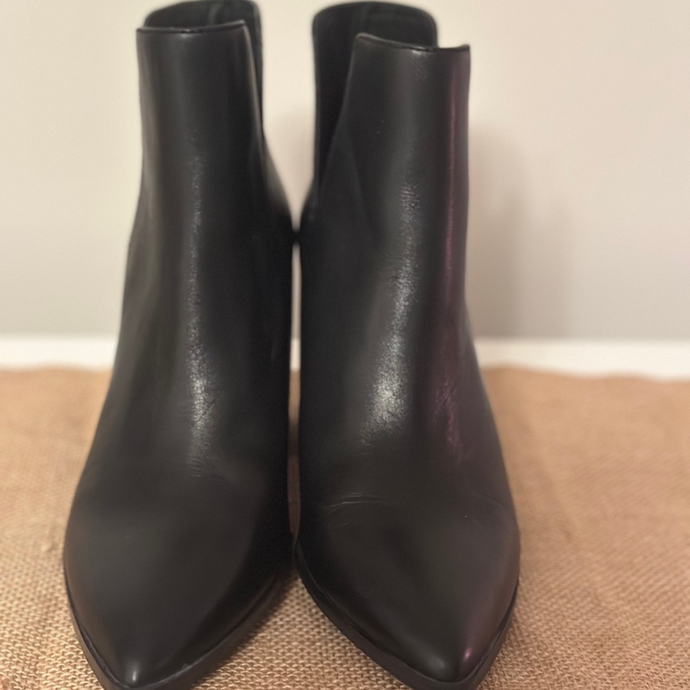 Steve Madden Kaylah ankle boots NWOT